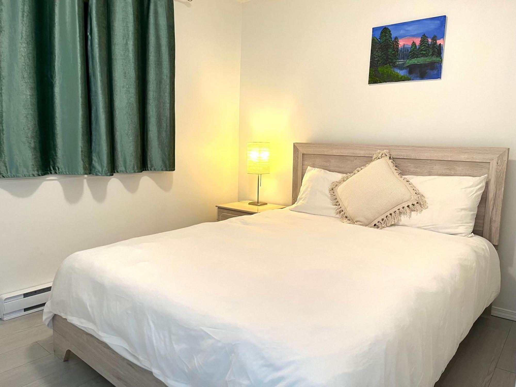 Summer Breeze Hotell Sooke Exteriör bild